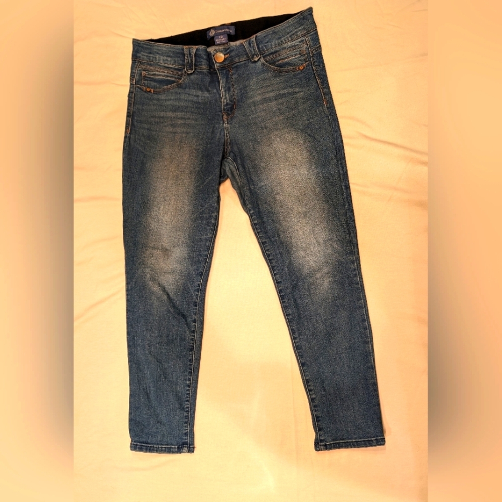 Democracy AbSolution Size 12 Straight Leg/Skinny Stretch Jeans - faded true blue